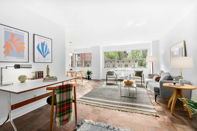 211 East 53rd Street