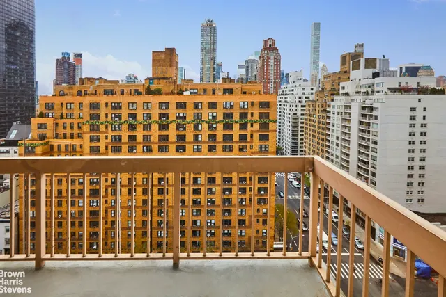 200 East 69th Street
