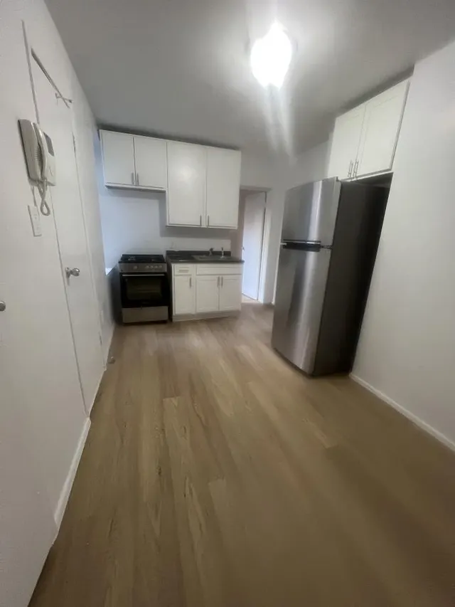 407 West 52nd Street