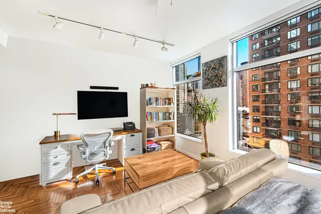 250 East 54th Street