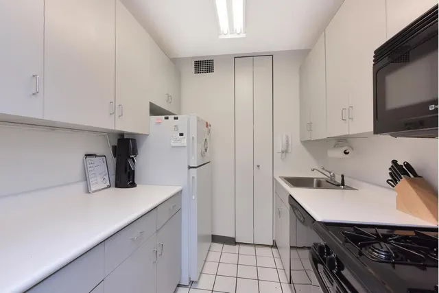 400 East 54th Street