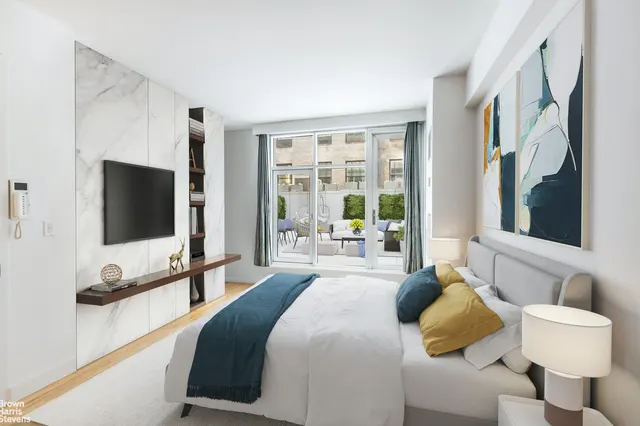 5 East 44th Street