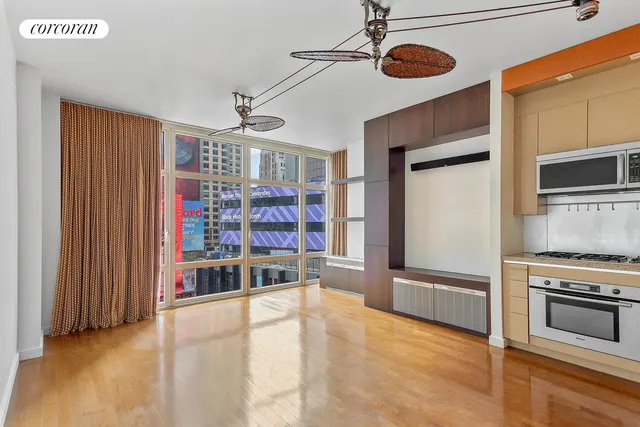 1600 Broadway