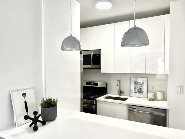 130 East 63rd Street