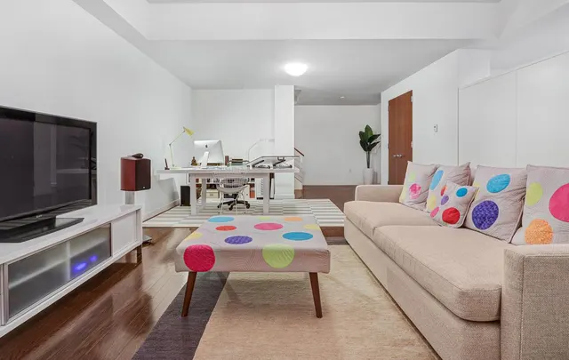 462 West 58th Street