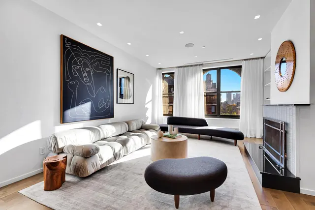27 Bleecker Street