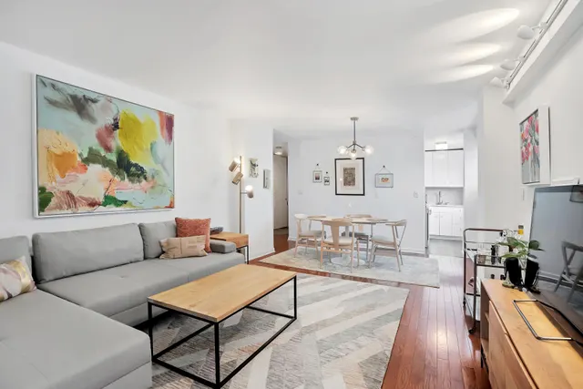 142 East 16th Street