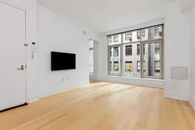 5 East 44th Street