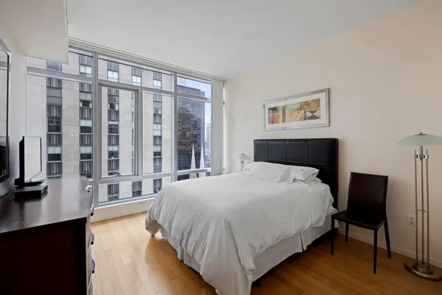 18 West 48th Street