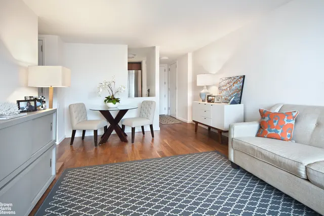 515 East 72nd Street