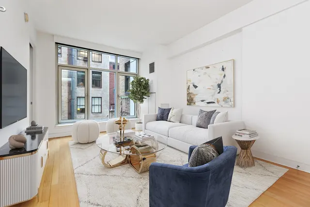 5 East 44th Street