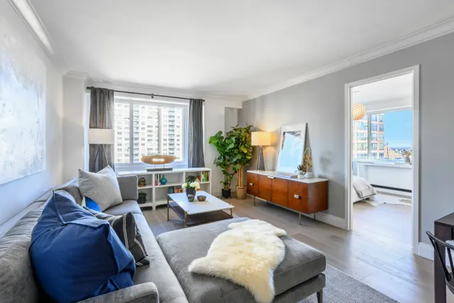 400 East 54th Street