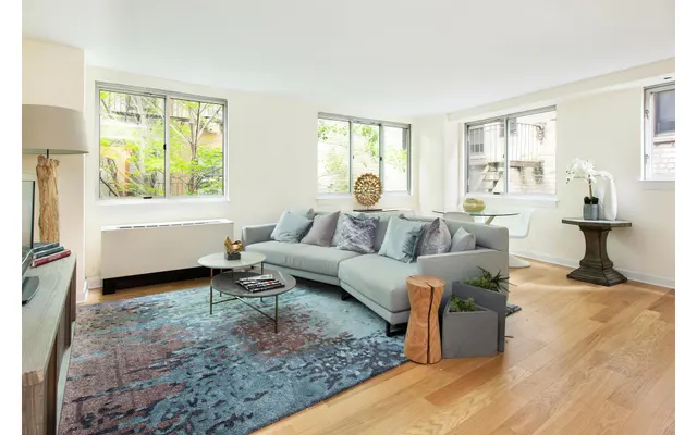 308 East 38th Street