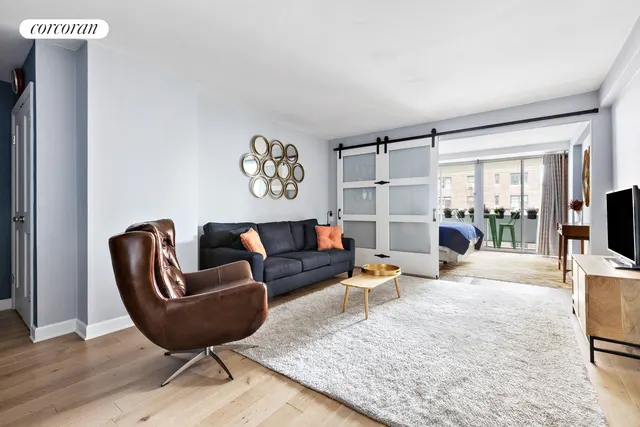 142 East 16th Street
