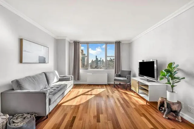 444 East 86th Street