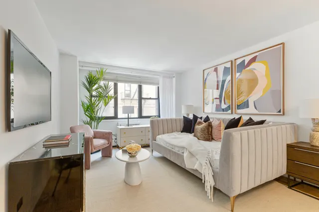 230 East 15th Street
