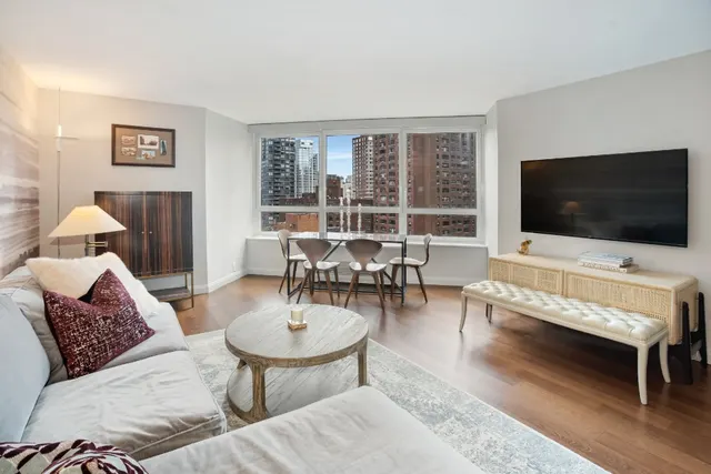 200 East 94th Street