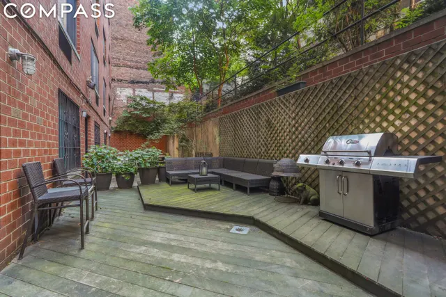 445 West 54th Street