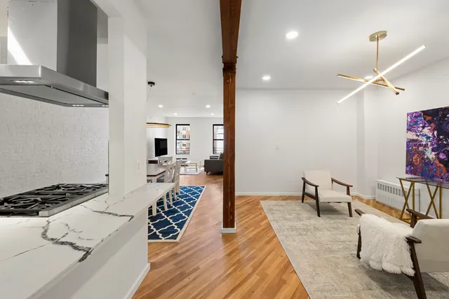 452 West 19th Street