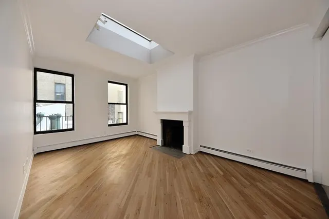 1047 Second Avenue