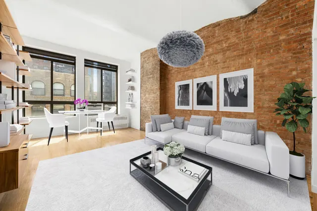 39 E 12TH Street