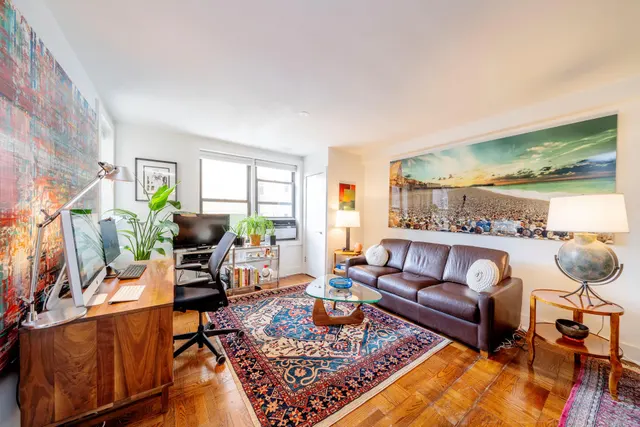 60 East 9th Street