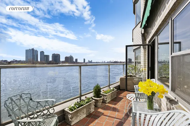 45 Sutton Place South