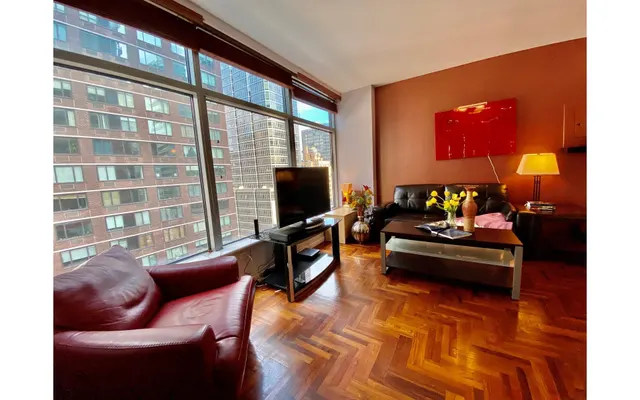 250 East 54th Street
