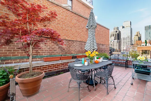 425 East 63rd Street