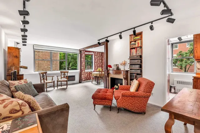 32 Gramercy Park South