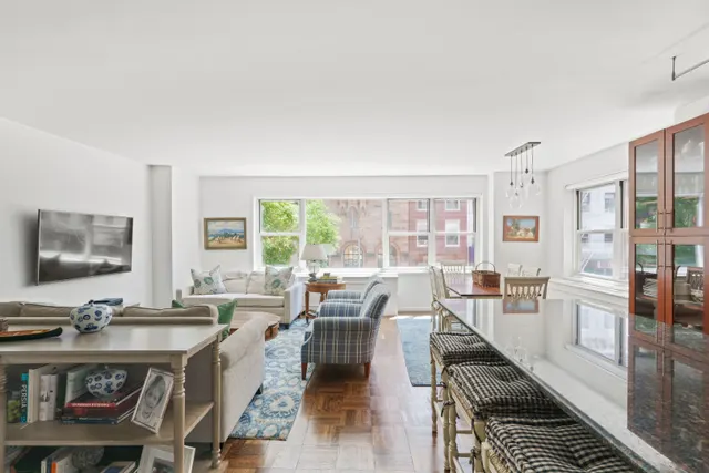 130 East 63rd Street
