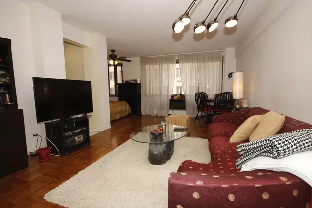 425 East 63rd Street