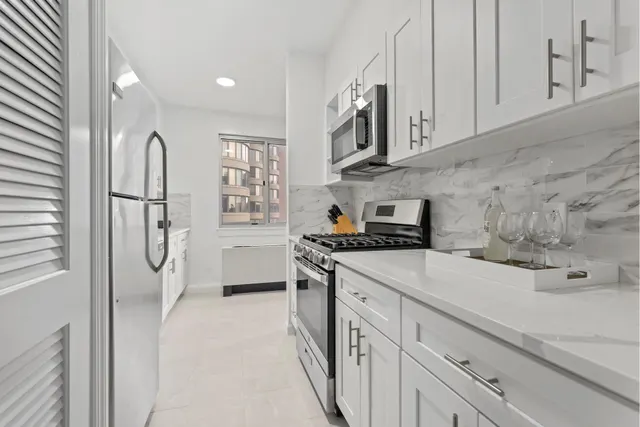 308 East 38th Street