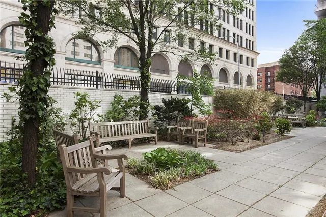 70 E 10th Street