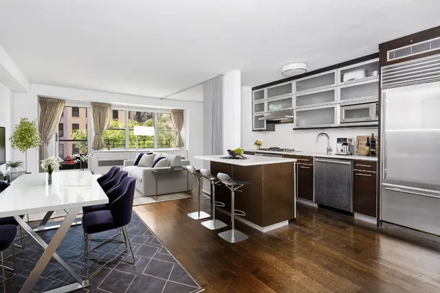 300 East 71st Street