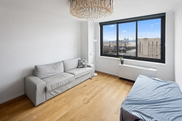 515 East 72nd Street