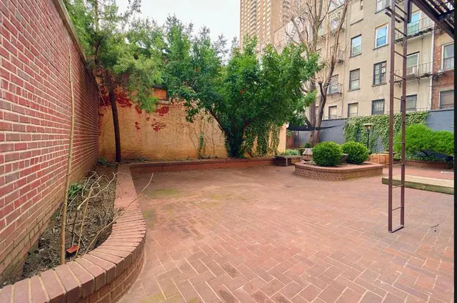 458 West 52nd Street