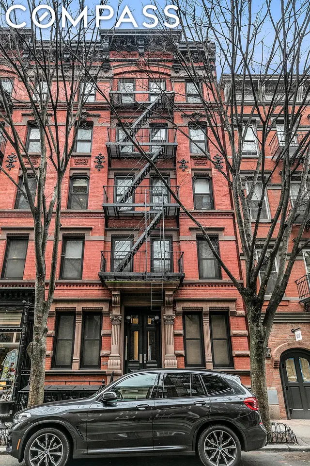 140 West Tenth Street