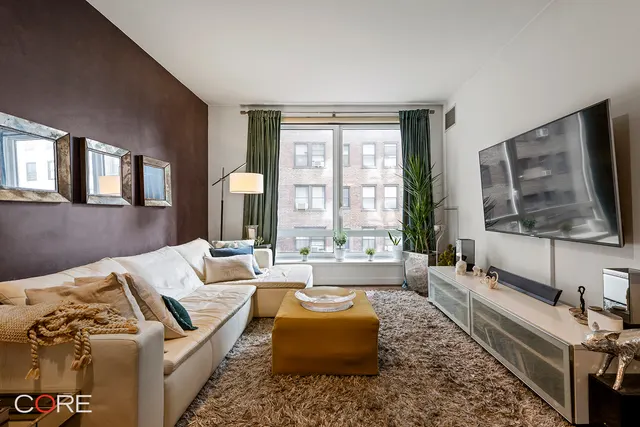 462 West 58th Street
