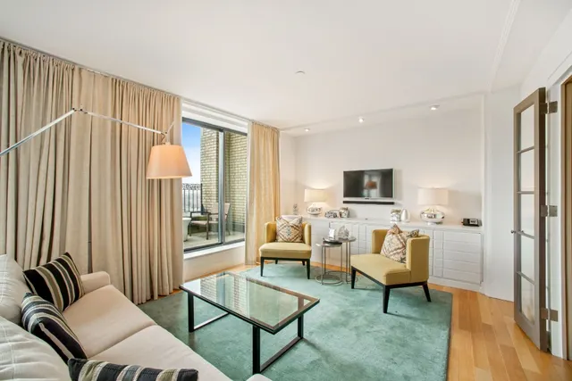 160 Central Park South