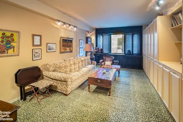 165 East 72nd Street