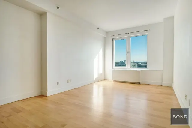 10-50 Jackson Avenue
