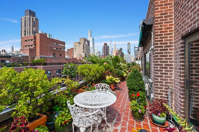 425 East 63rd Street