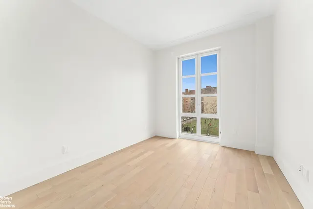 250 East 21st Street