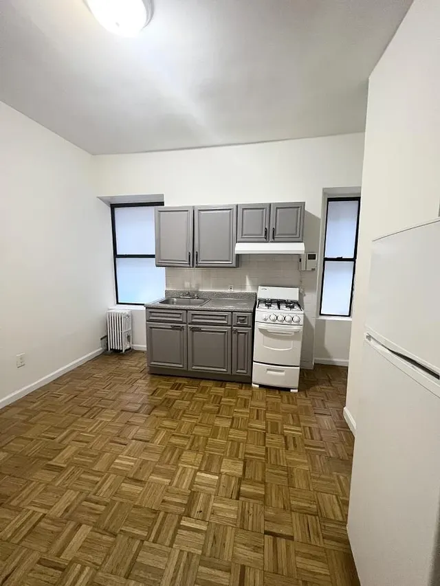 407 West 52nd Street