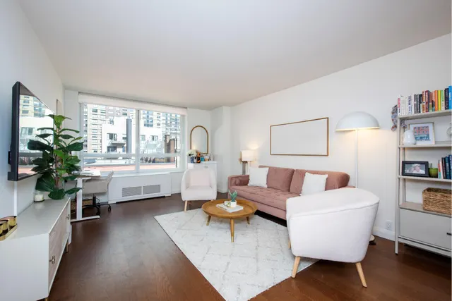 200 East 94th Street