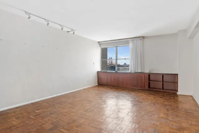 45 Sutton Place South