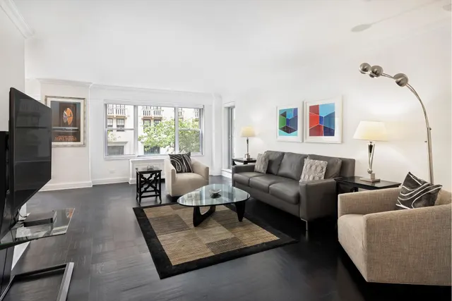 2 Fifth Avenue