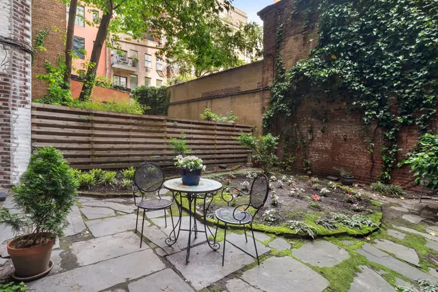 22 Irving Place