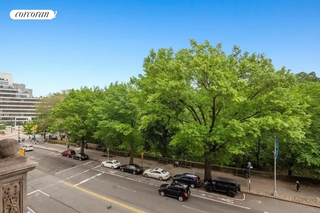 485 Central Park West